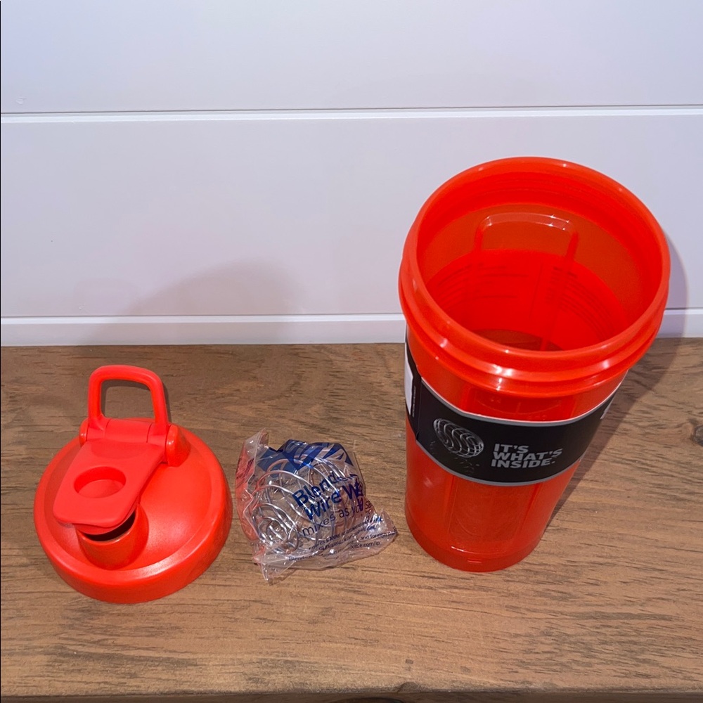 Blender Bottle Classic Shaker Cup - Picture 8 of 10